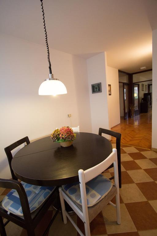 Apartment Cherry Ρόβινι Δωμάτιο φωτογραφία